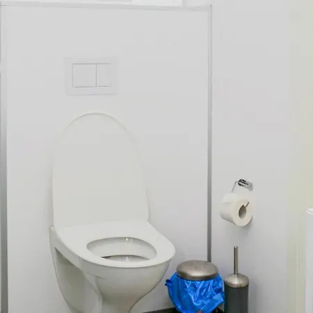 3 Bedroom Cozy In * Sjernaroy